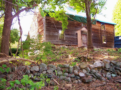 colonial saltbox