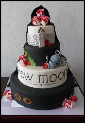 http://4.bp.blogspot.com/_1jIE2Mhoek8/SvzQak1bAAI/AAAAAAAADnc/lLQl5O2YeOc/s400/Twilight_Cake_90171156.jpg http://4.bp.blogspot.com/_1jIE2Mhoek8/SvzQak1bAAI/AAAAAAAADnc/lLQl5O2YeOc/s400/Twilight_Cake_90171156.jpg