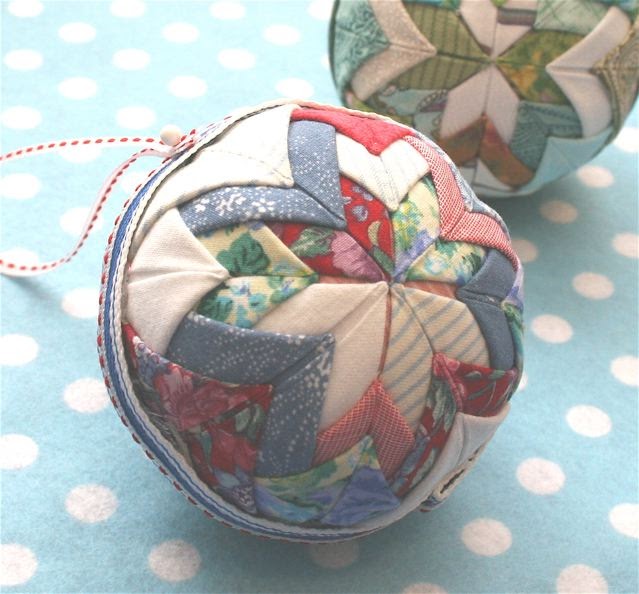 mmmcrafts: quilted christmas ornaments