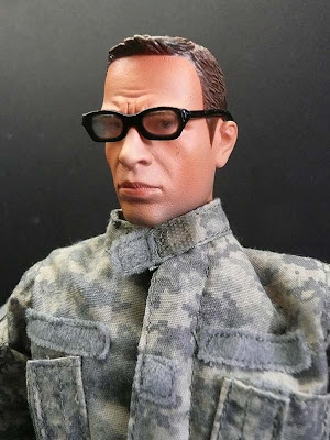 Tommy Lee Jones Two Face. Comes with US Army garrison