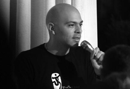 [Foto+Trabalho+Vitor+menor.JPG]