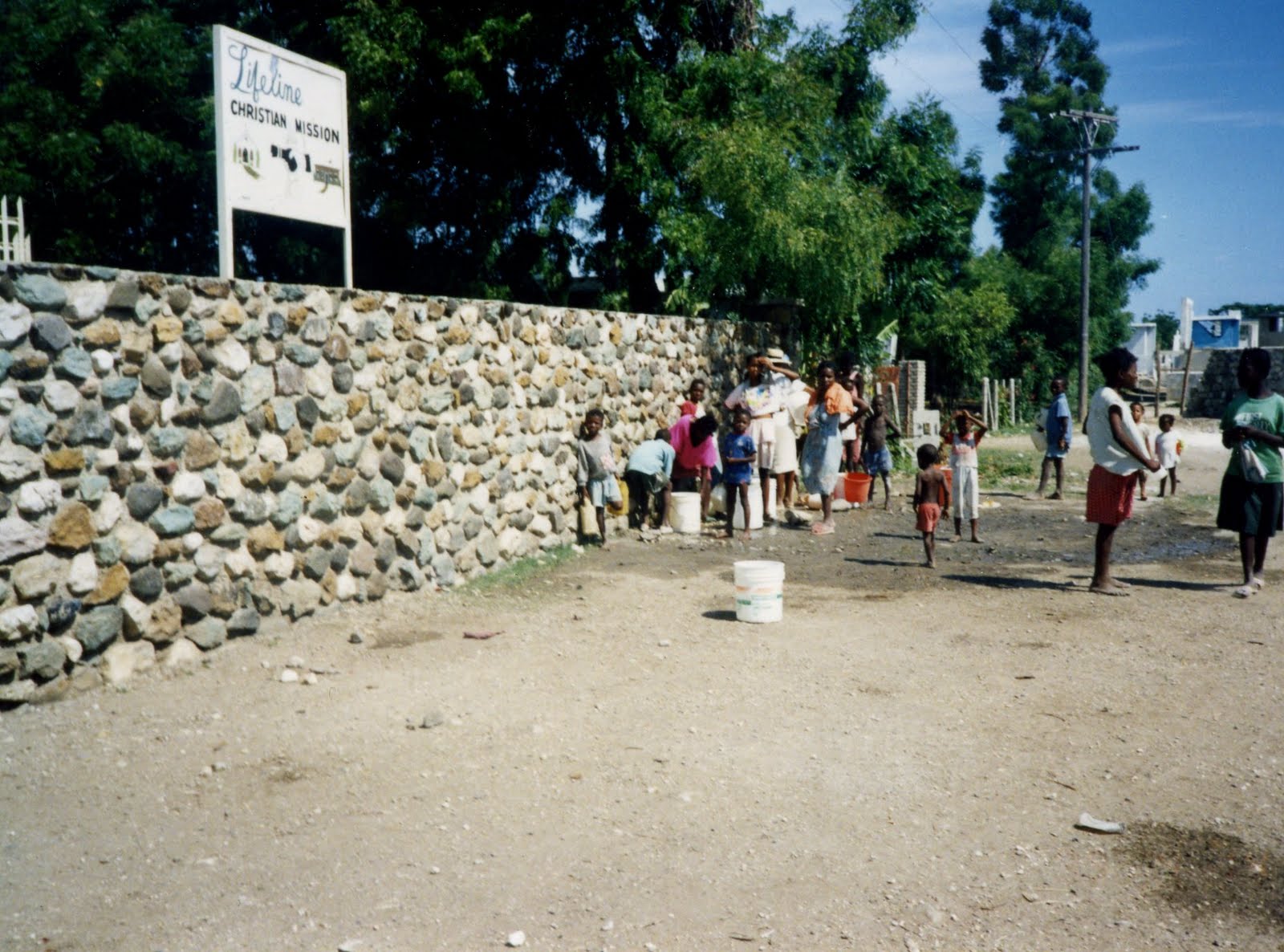 [img115.jpg]