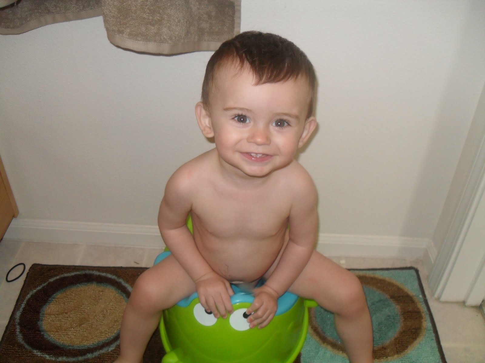 The Johnson Family Blog! Brady's First Potty