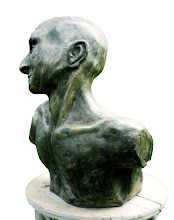 Busto, 2003.