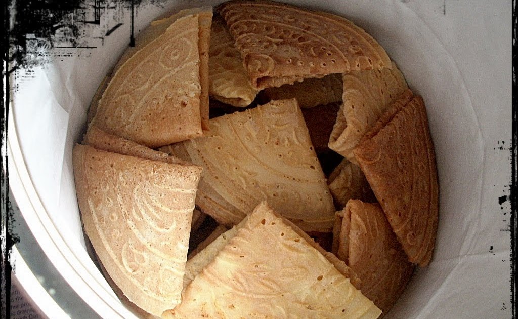 Step in JNG's story&hellip;.♥: Kuih Kapit[Chinese Love Letter cookie]