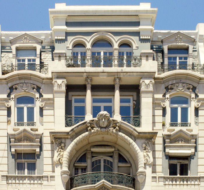 [Fachada-Lisboa.jpg]