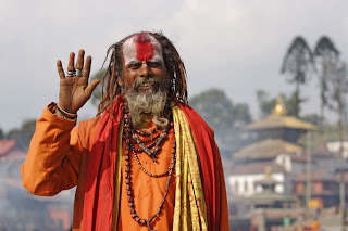Sadhus or Hindu holymen Sadhus or Hindu holymen