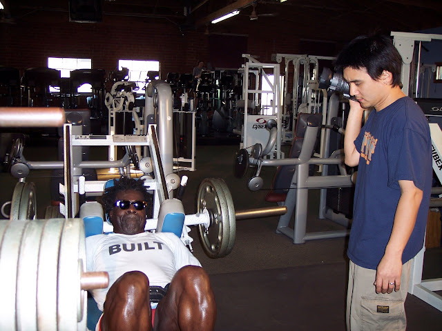 ROBBY ROBINSON AND ZEKE ANDERS - LEG PRESS - FILMING OF REMI-AWARDED "BUILT" DVD ROBBY ROBINSON AND ZEKE ANDERS - LEG PRESS - FILMING OF REMI-AWARDED "BUILT" DVD