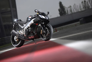 New 2010 Aprilia RSV4R