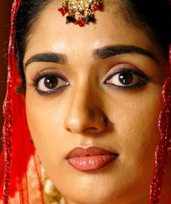 kavya madhavan caste