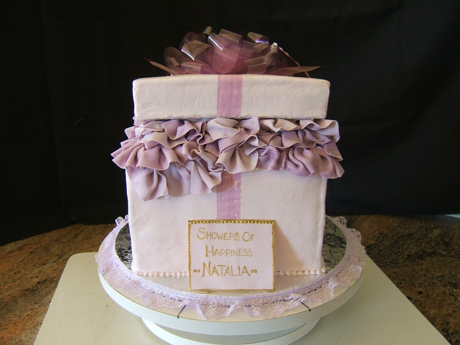 GORGEous Cakes by Kris: Bridal Shower Gift Box cake