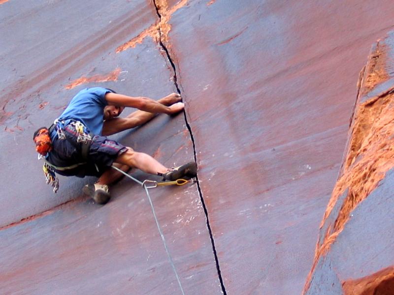 Fossil Alpinism Crack Climbing Technique