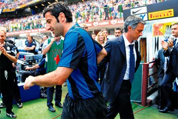 [Figo+e+Mourinho.jpg]