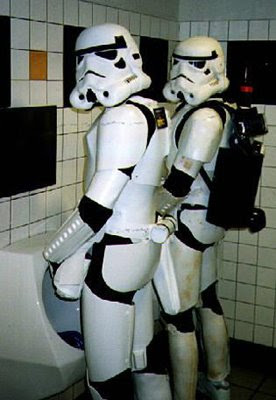 stormtroopers-pee.jpg