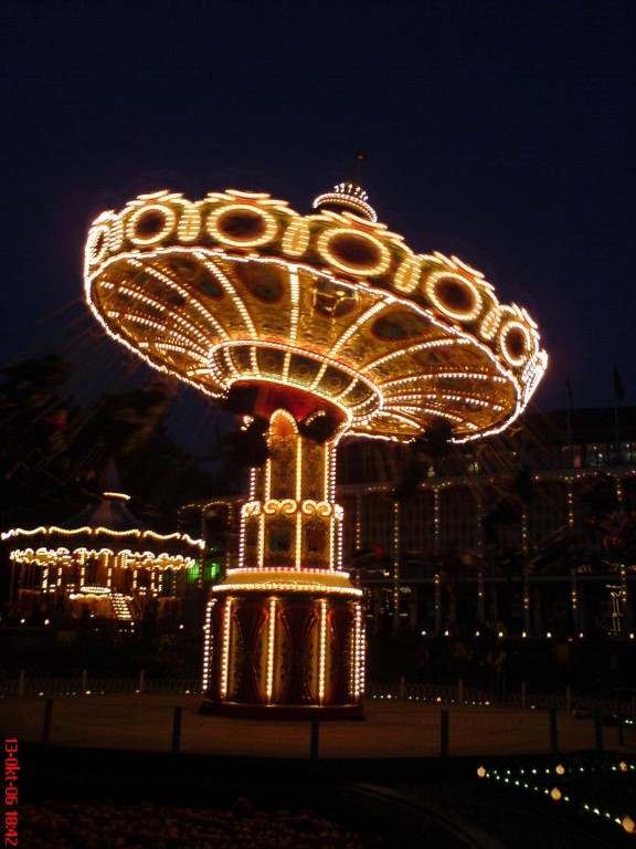 Tivoli+denmark+amusement+park