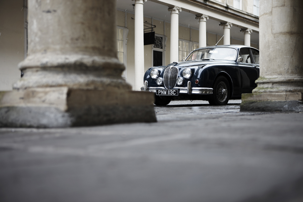 The Antiques Road Trip combines a classic car, some beautiful Cotswolds The Antiques Road Trip combines a classic car, some beautiful Cotswolds