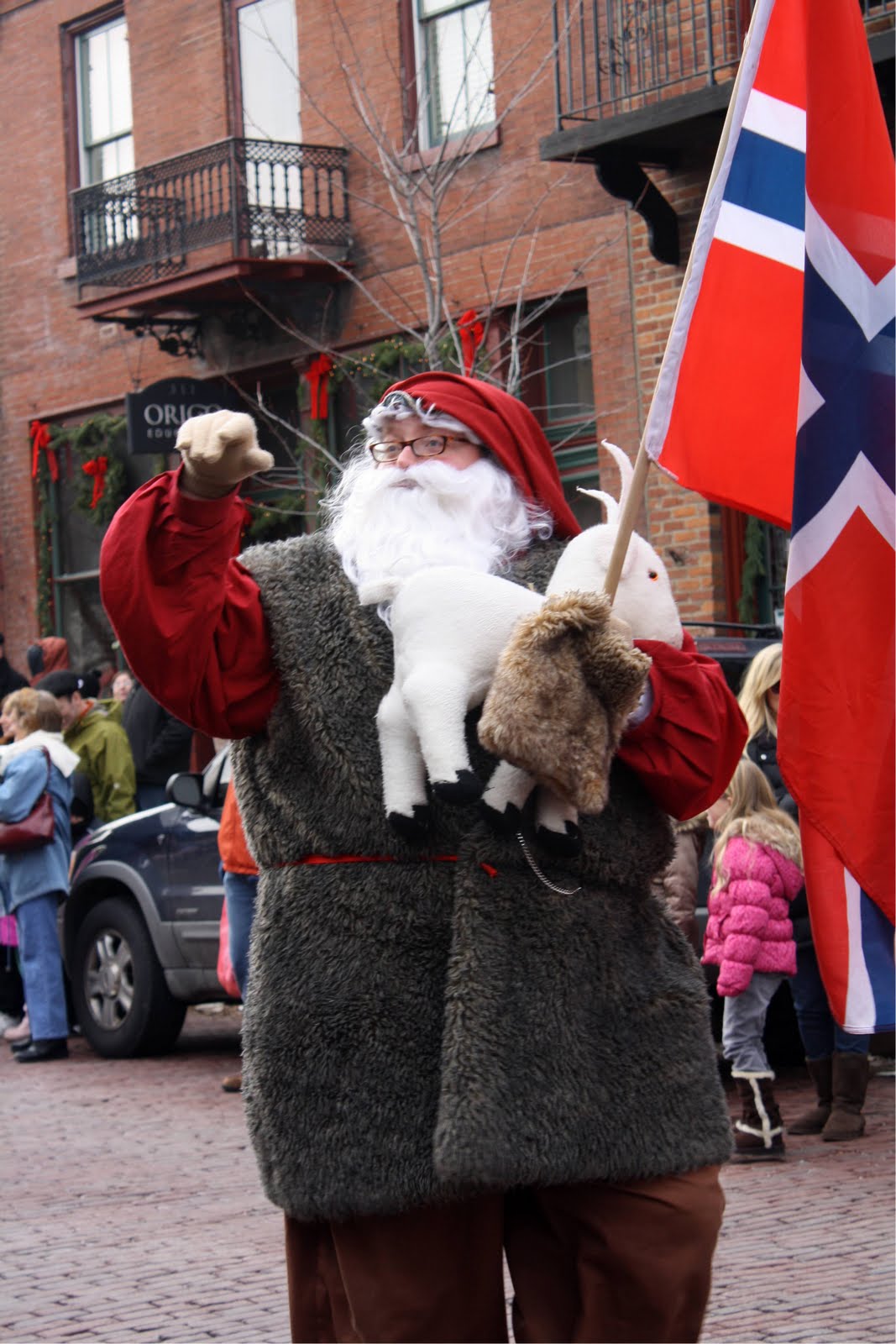 Life Through Heather's Lens: Main Street Christmas Traditions Parade