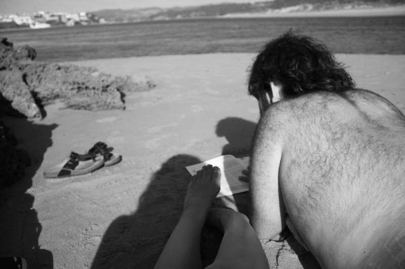 [2+@+the+beach.JPG]