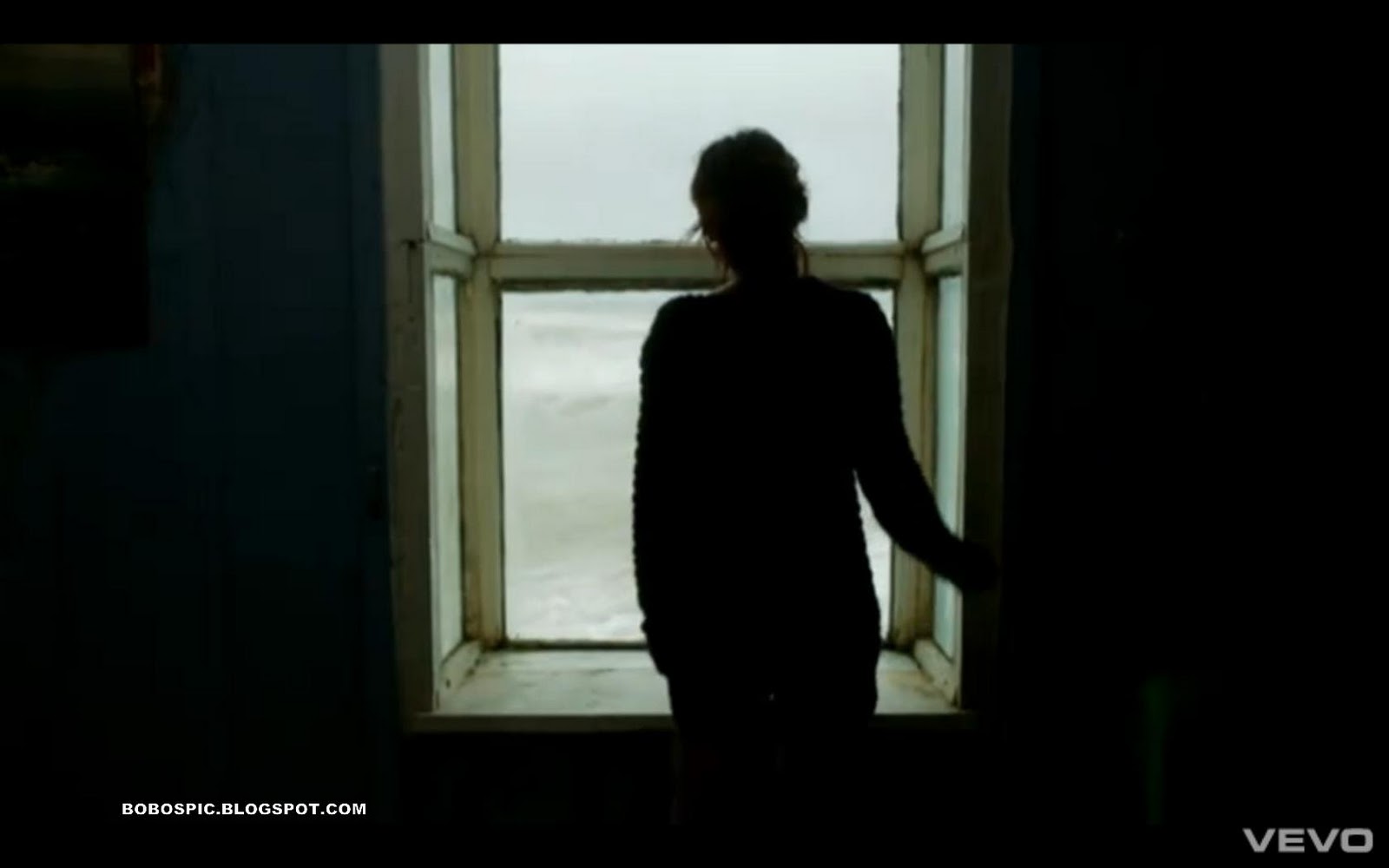 http://4.bp.blogspot.com/_2EXWTZ37Ix0/TO4dva_2bFI/AAAAAAAAEOY/7fZEA_7sVNc/s1600/Cheryl+Cole+-+The+Flood+02.jpg