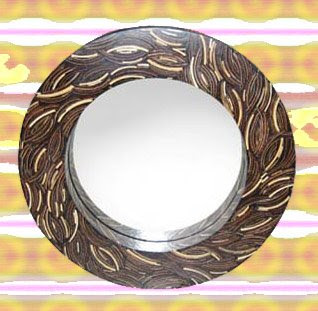 Beautiful Decorative Mirror of Natural Handicraft