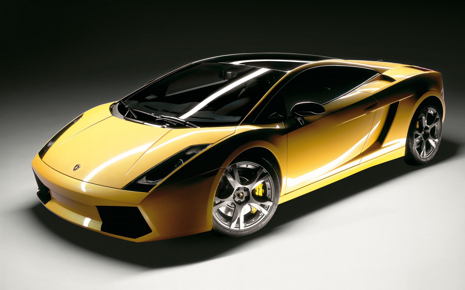 http://4.bp.blogspot.com/_2IU2Nt4rD1k/SwVjERnL3yI/AAAAAAAAABs/O3IiFUeyOWo/s1600/2005lamborghinigallardole9.jpg