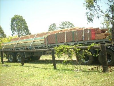 [ext+-+timber+arrive.jpg]