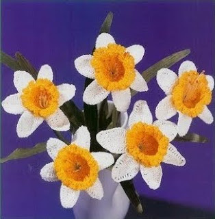 Narcisos de crochê Narcisos de crochê