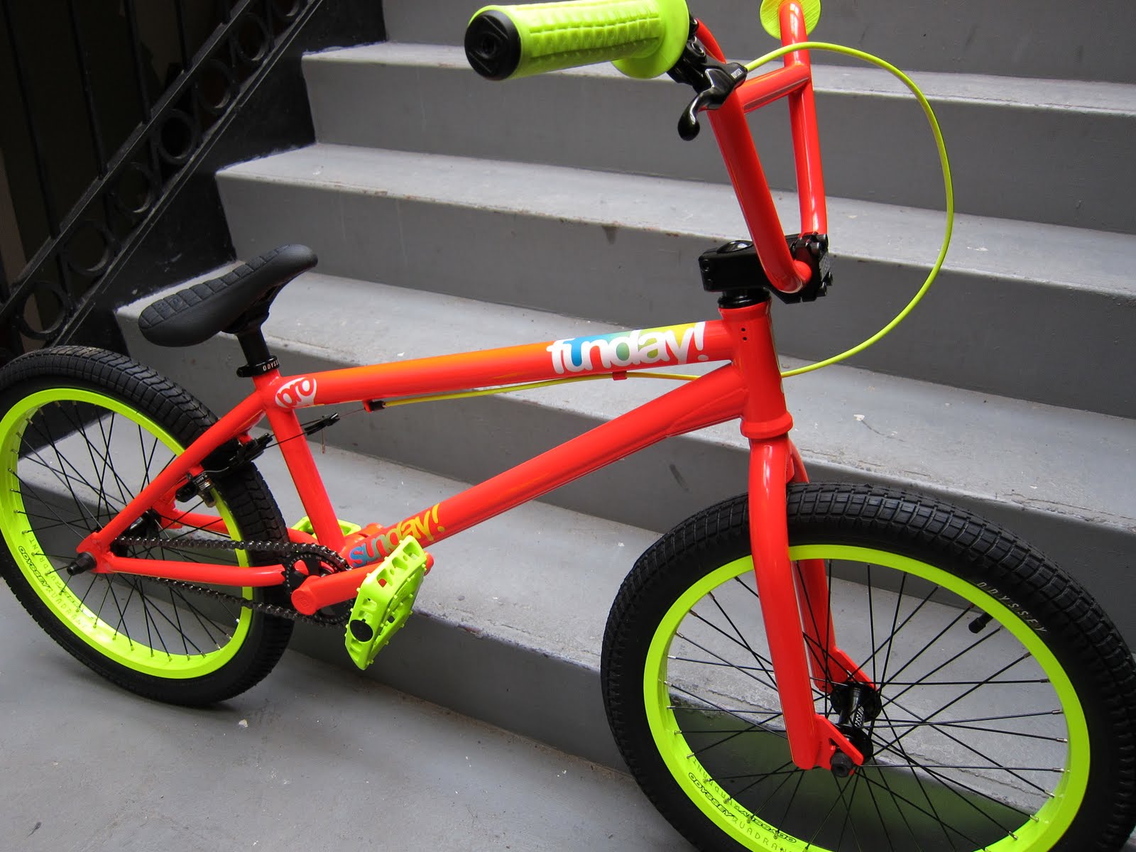 bright bmx bikes