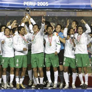 [Mexico+campeon+sub+17+Mundial+Peru+2005.jpg]