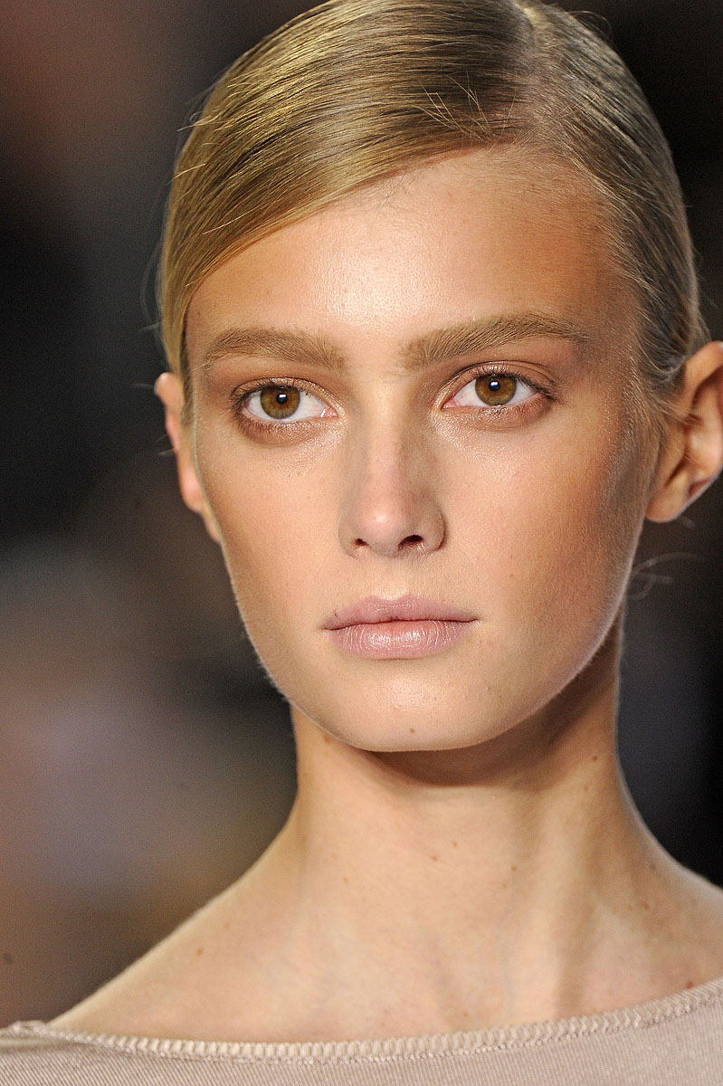 Ballerina Neck