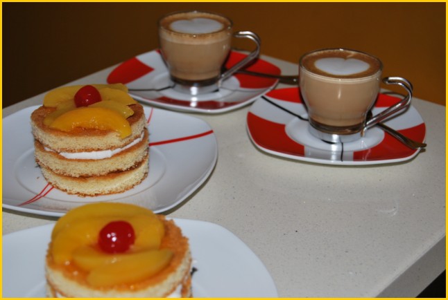 [Tarta+milhojas+de+melocotón+y+nata+050+[640x480].jpg]