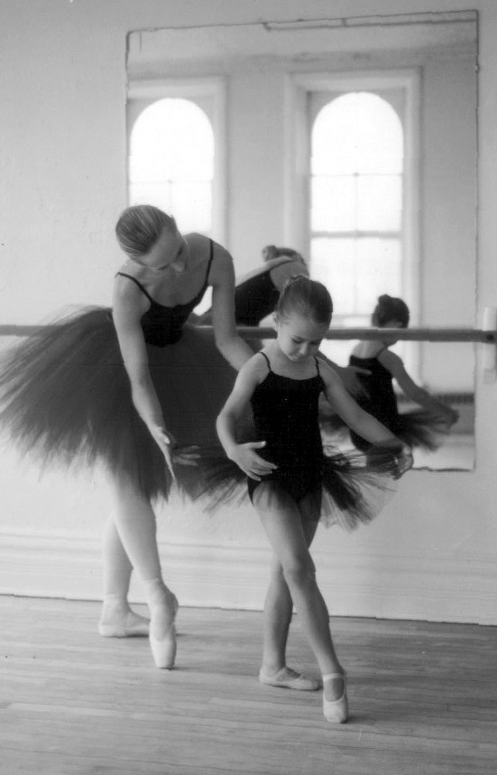 [Pre-school%20and%20pre-ballet%201.jpg]