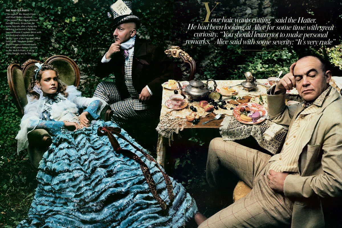 http://4.bp.blogspot.com/_2QGiLPrLco0/S7wiq9zen8I/AAAAAAAAAvY/2YIGlAYEVYw/s1600/Natalia+Vodianova+Alice+in+Wonderland+2.jpg