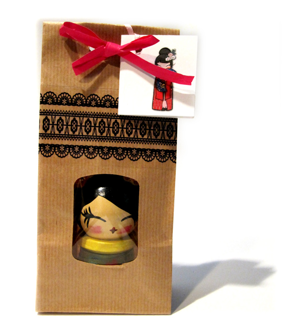 [paquetekokeshi2.jpg]