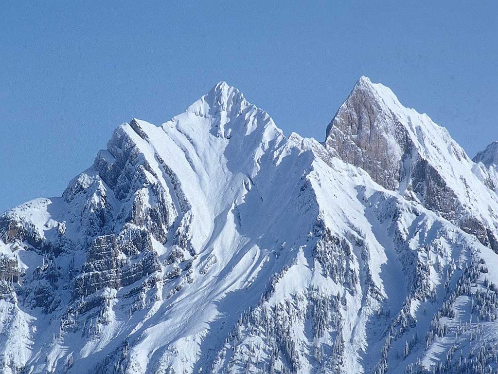 http://4.bp.blogspot.com/_2U3U6AwE-ZQ/TN190DeLIDI/AAAAAAAAAcU/23gHEle-8Fg/s1600/Snow_Mountain.jpg