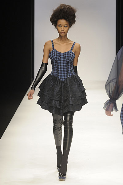 [COST_AW10_0249[1].jpg]