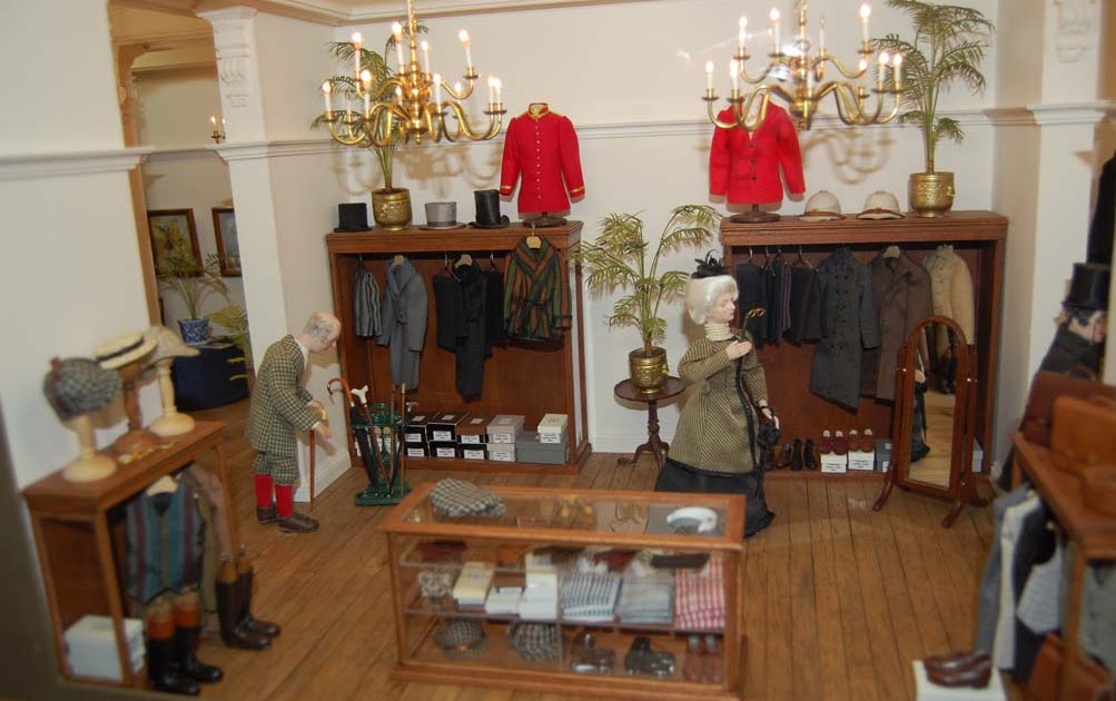 Stitching by Moonlight If you like Dolls Houses, you will ADORE