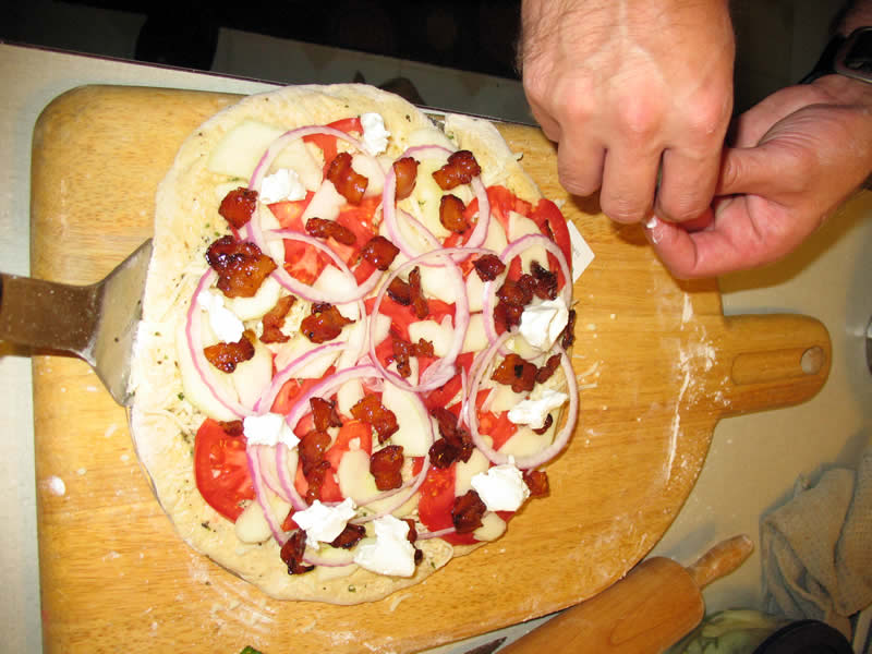 [dew_pizza_prep.jpg]