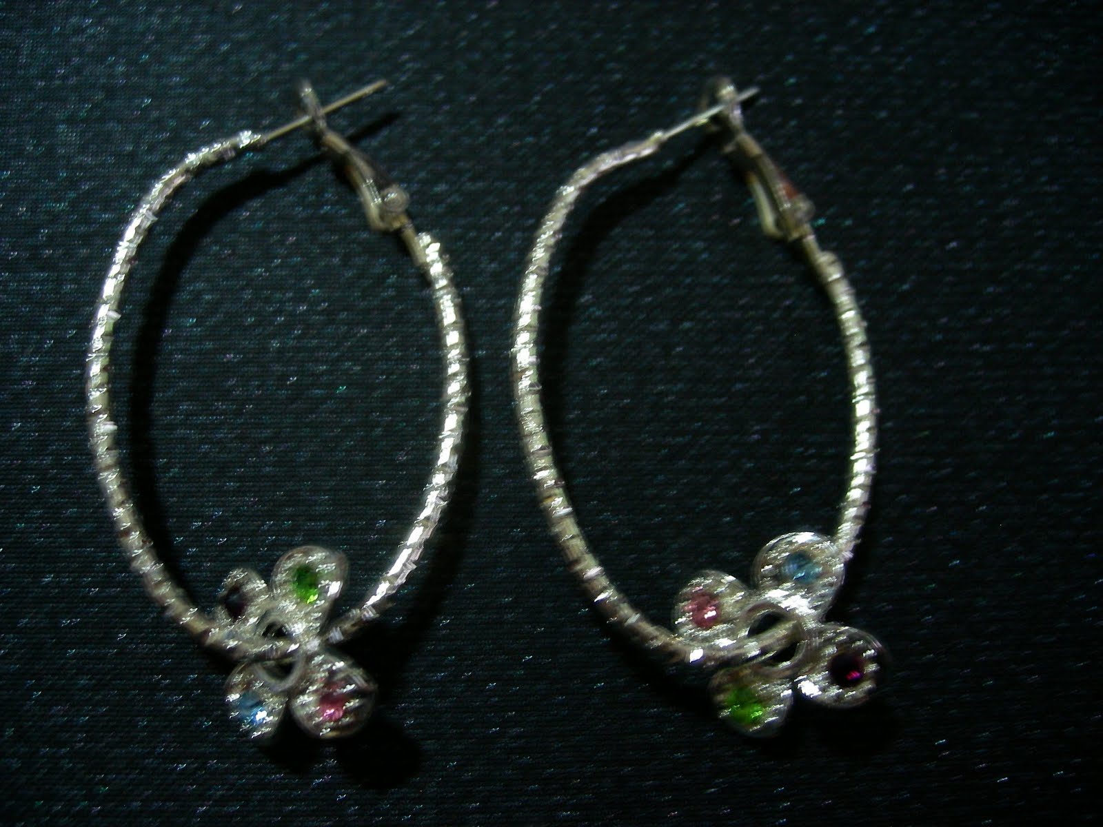 [Flower+Loops.JPG]