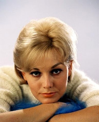 chica islandesa que se parecia a kim novak