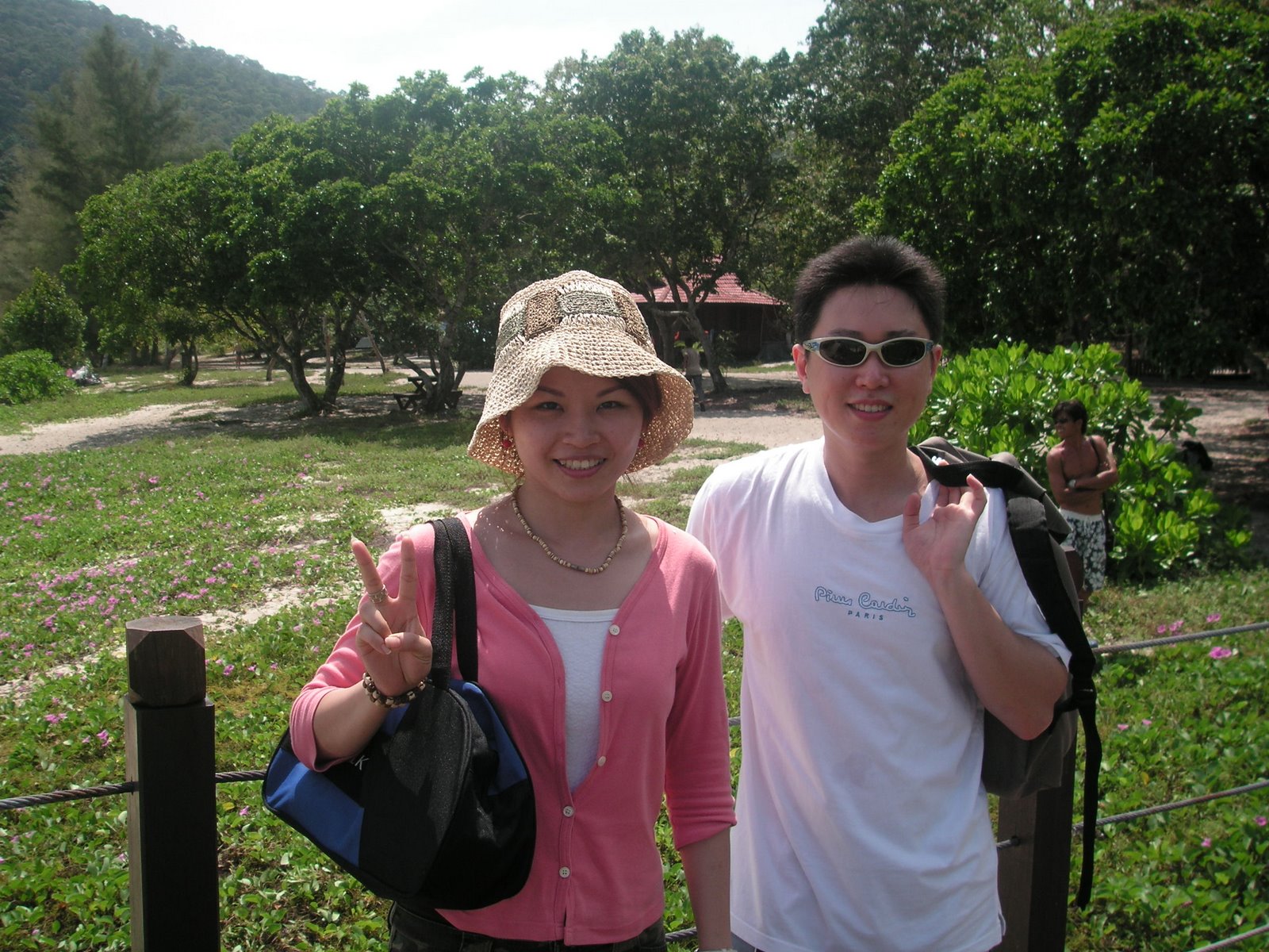 [PICT2121.JPG]