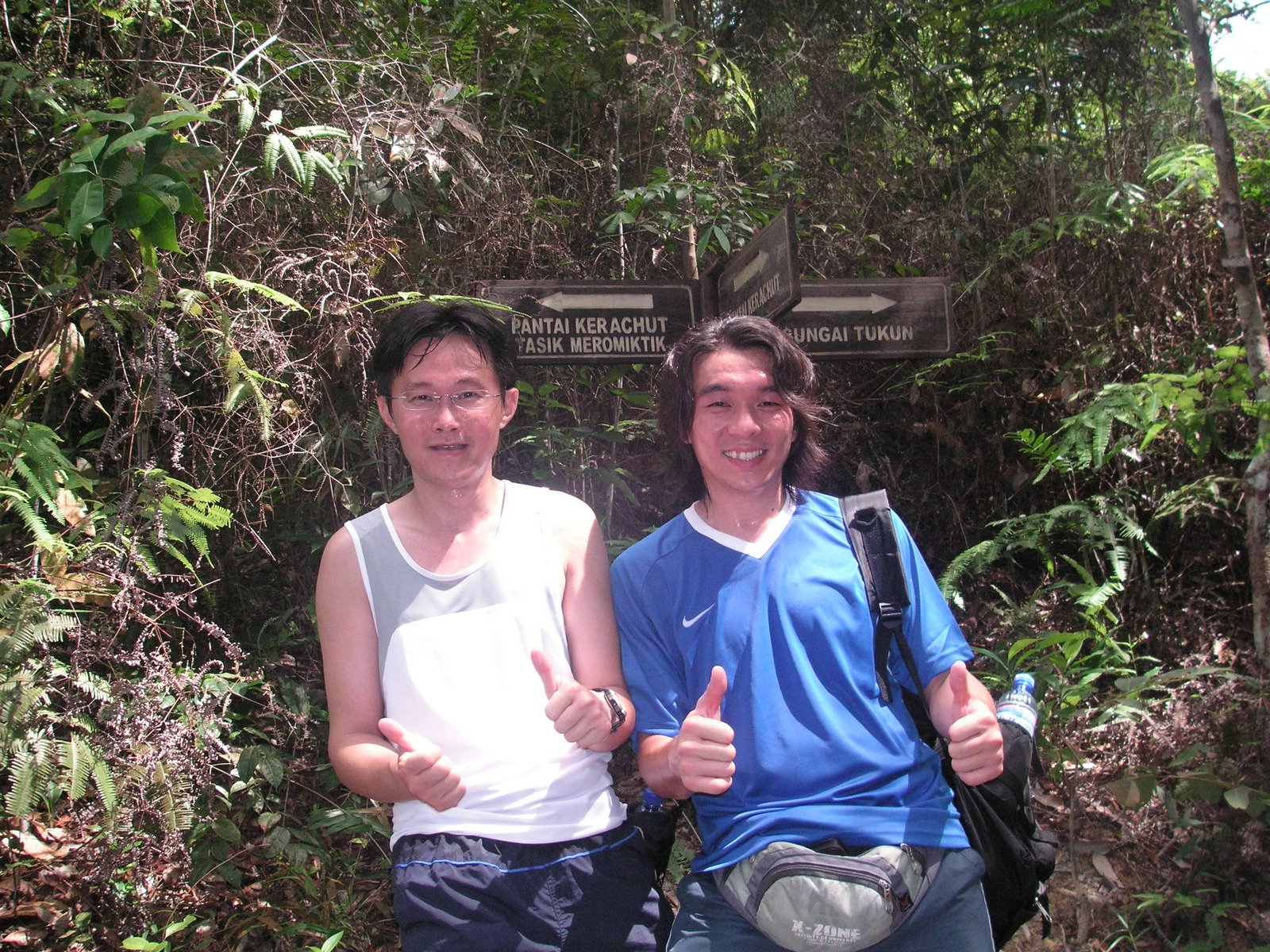 [PICT3540.JPG]