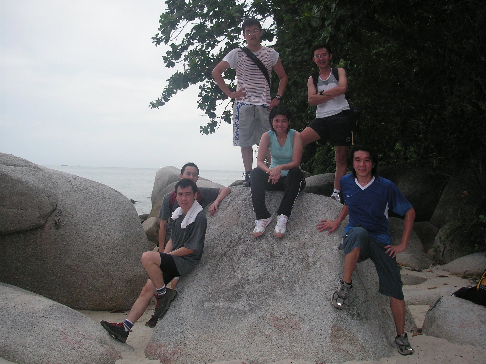 [PICT3504.JPG]