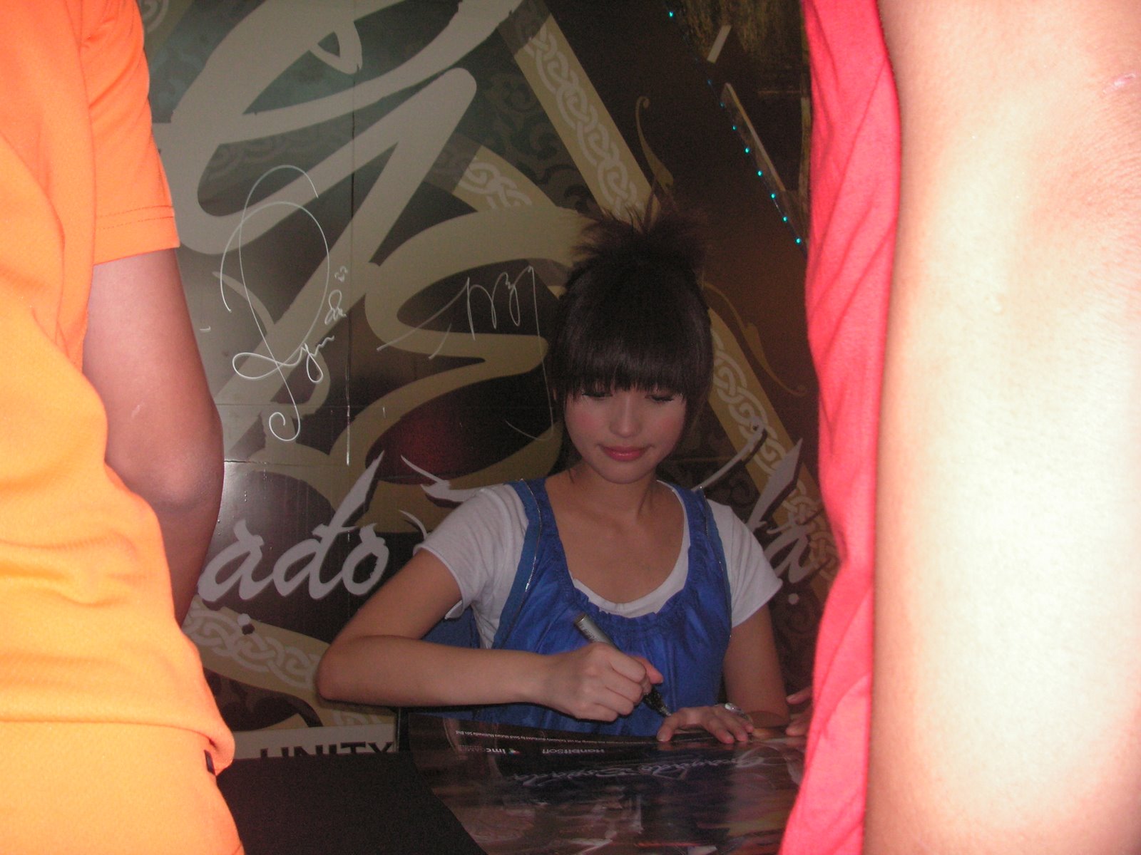 [PICT4556.JPG]