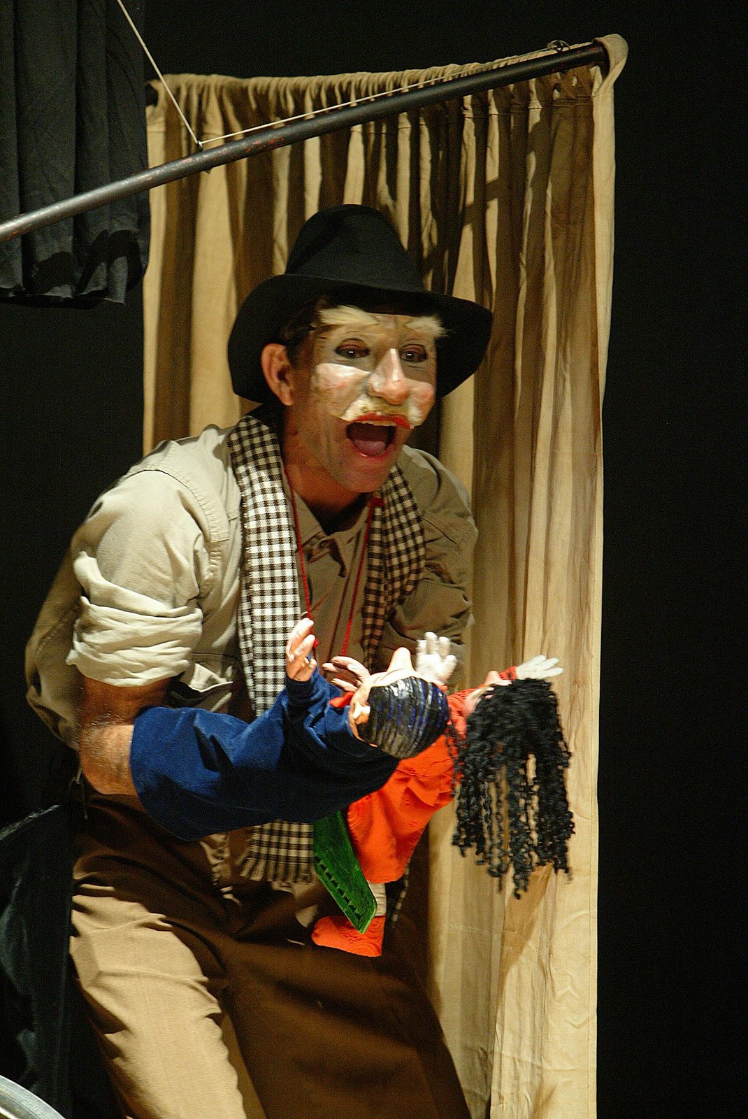 [Pedro+fascinado.JPG]