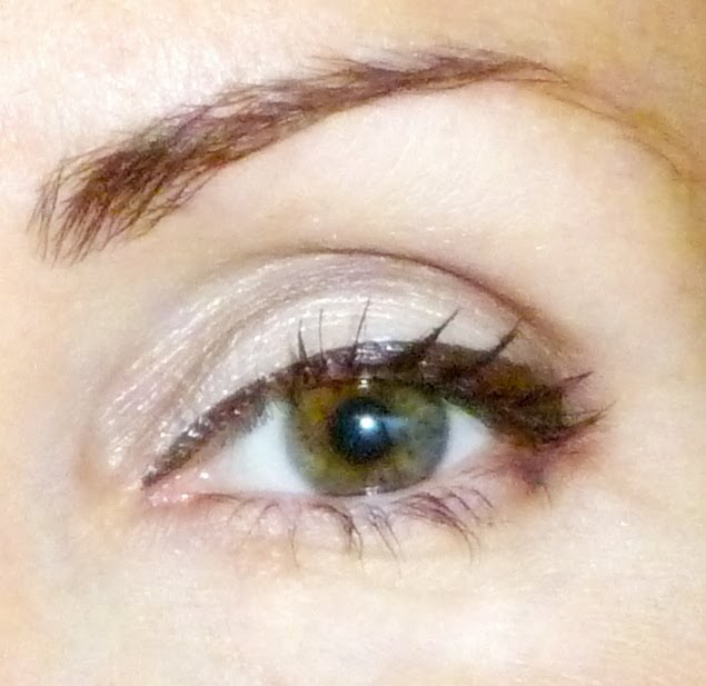 The Enlightened Homemaker Don't it make my brown eyes.....green?