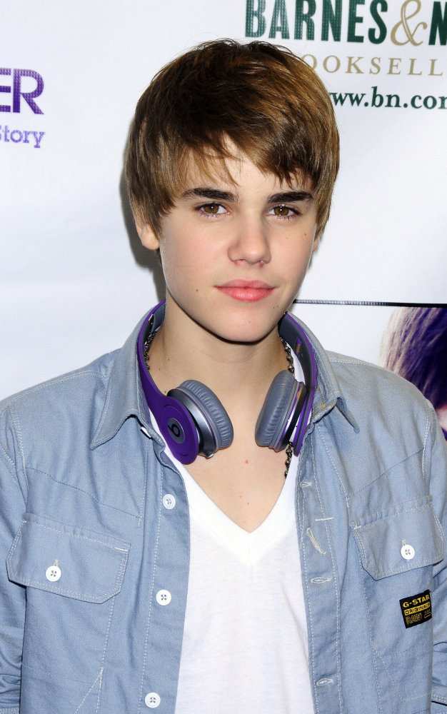 blank ieber fever id. justin bieber fever wallpaper. blank ieber fever id. justin