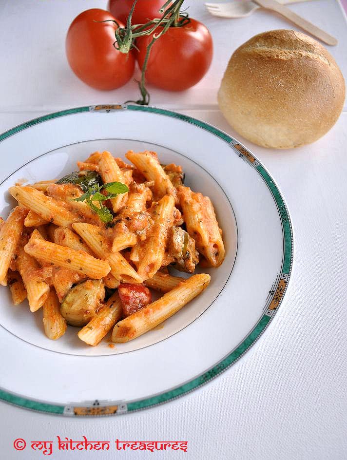 My Kitchen Treasures: Penne with Tomato Sauce and Roasted Vegetables.