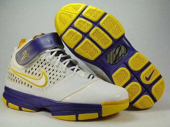 kobe bryant latest shoes