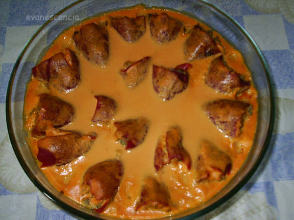 Pimientos del piquillo rellenos de carne y verduras pimientos del piquillo rellenos de carne y verduras